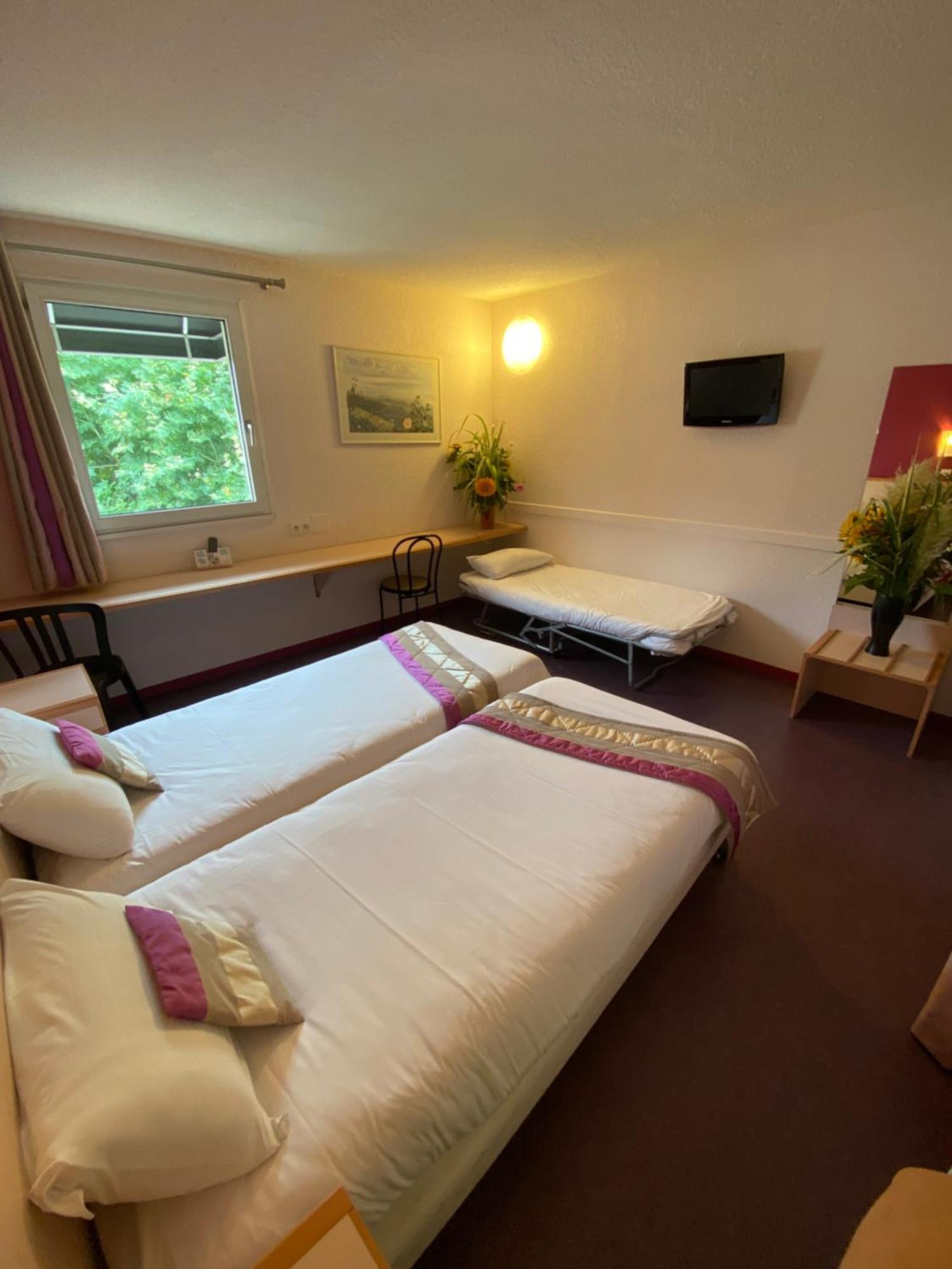 Hotel Restaurant La Place Malay  Екстер'єр фото