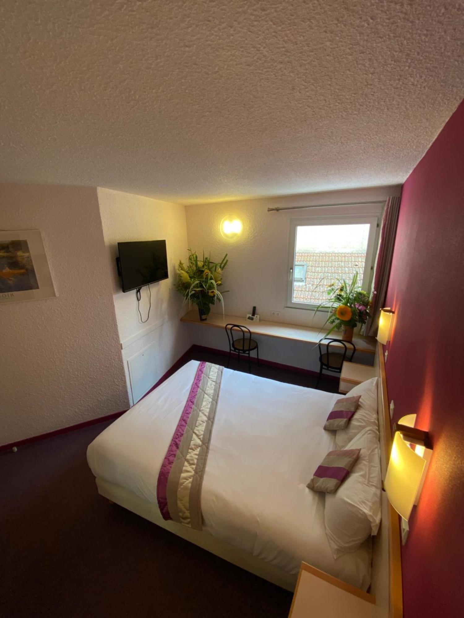 Hotel Restaurant La Place Malay  Екстер'єр фото