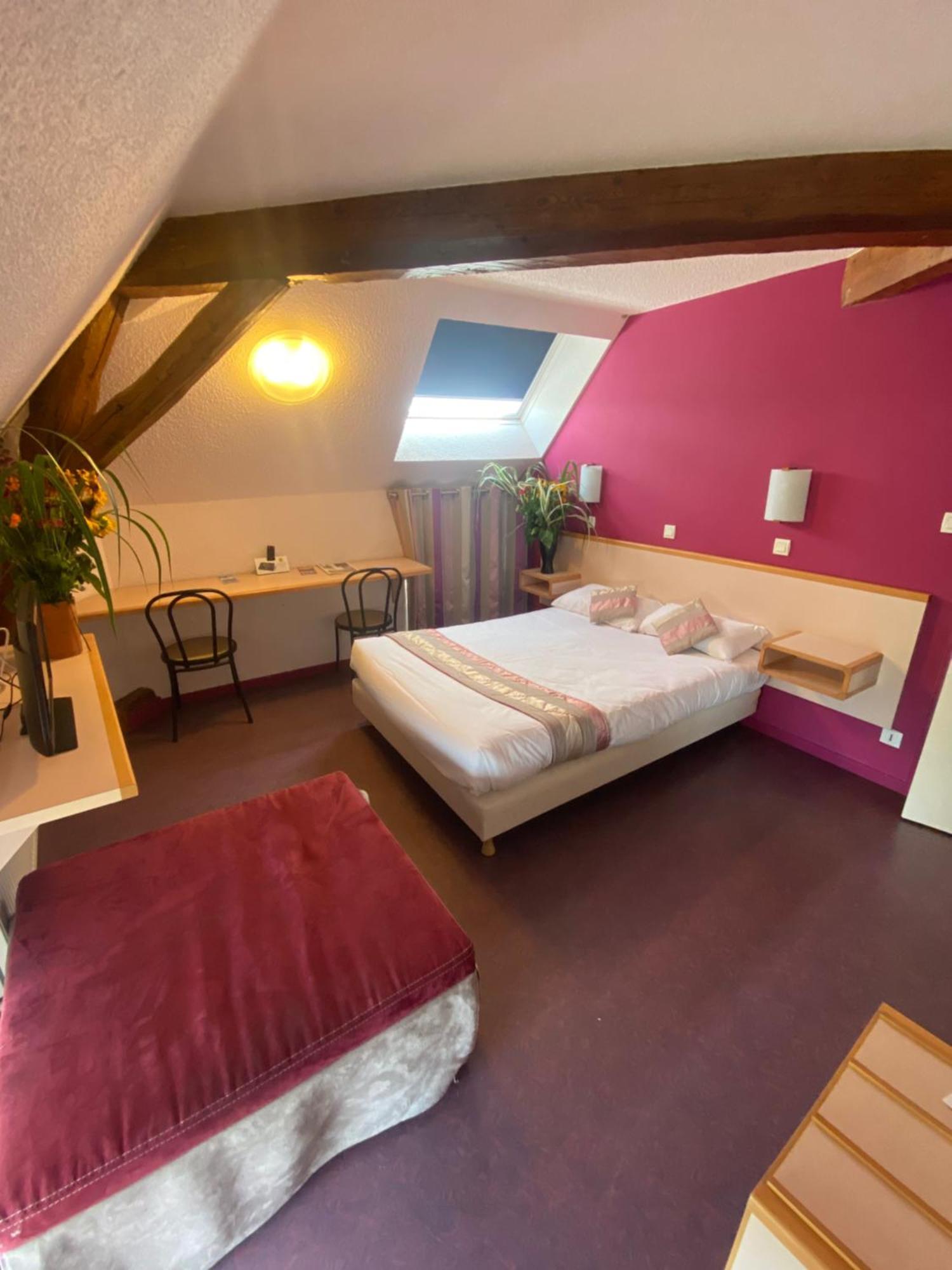 Hotel Restaurant La Place Malay  Екстер'єр фото