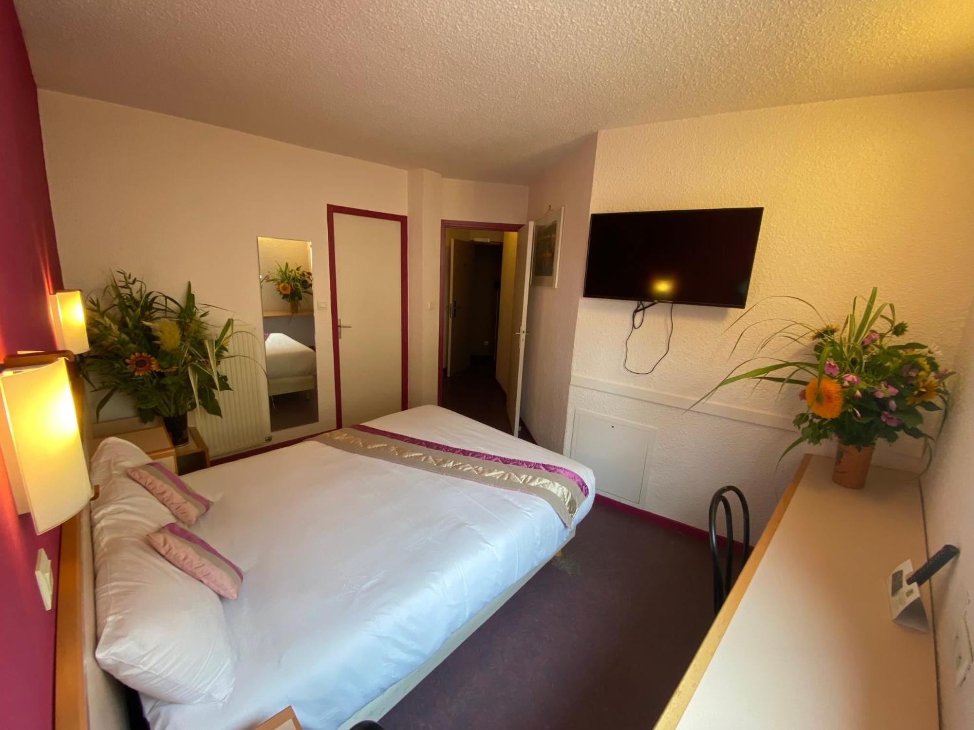 Hotel Restaurant La Place Malay  Екстер'єр фото