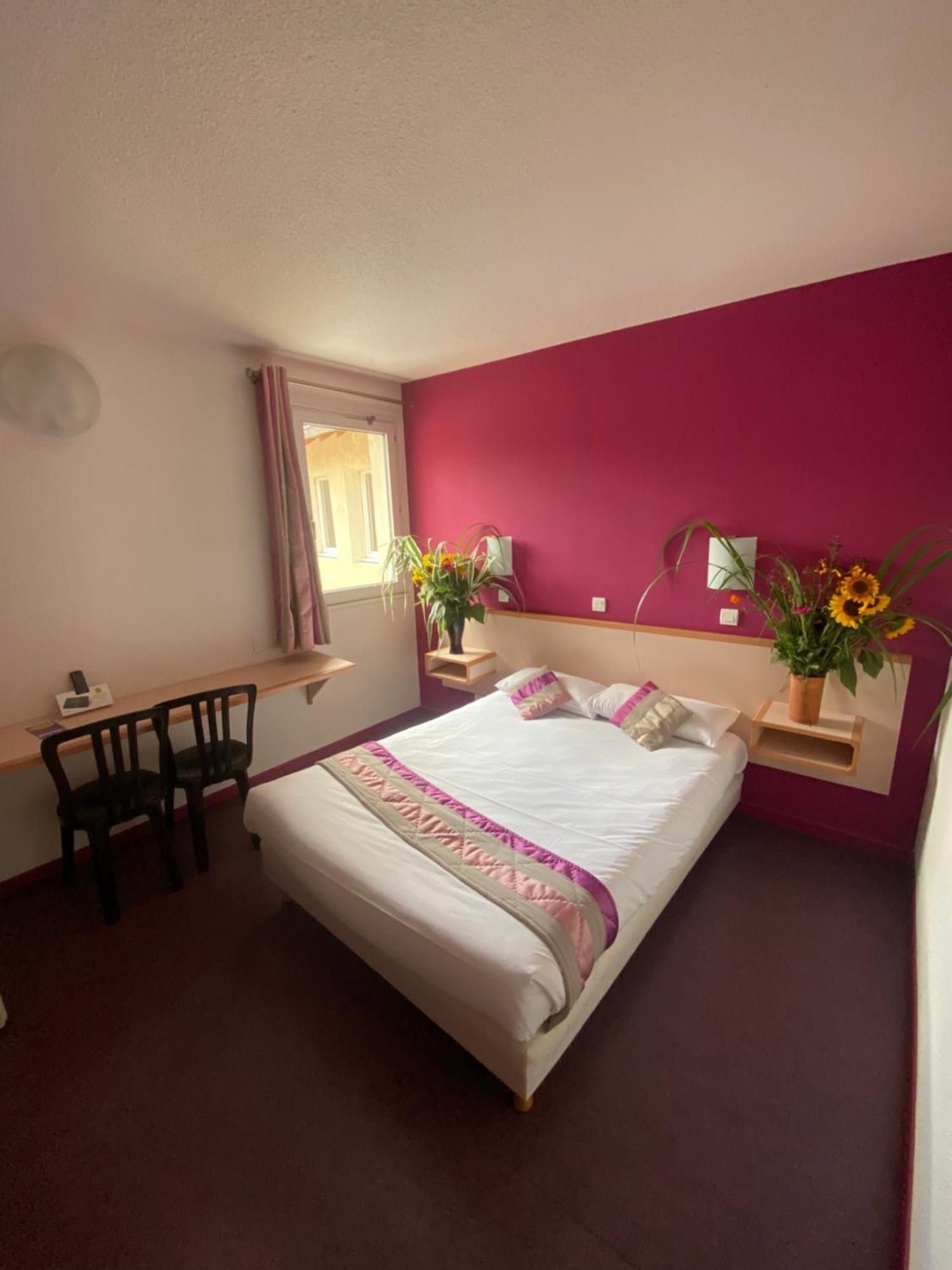 Hotel Restaurant La Place Malay  Екстер'єр фото
