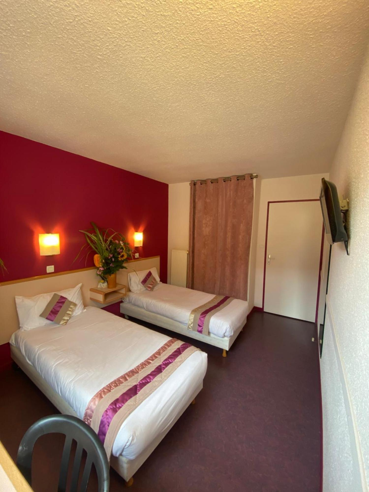 Hotel Restaurant La Place Malay  Екстер'єр фото