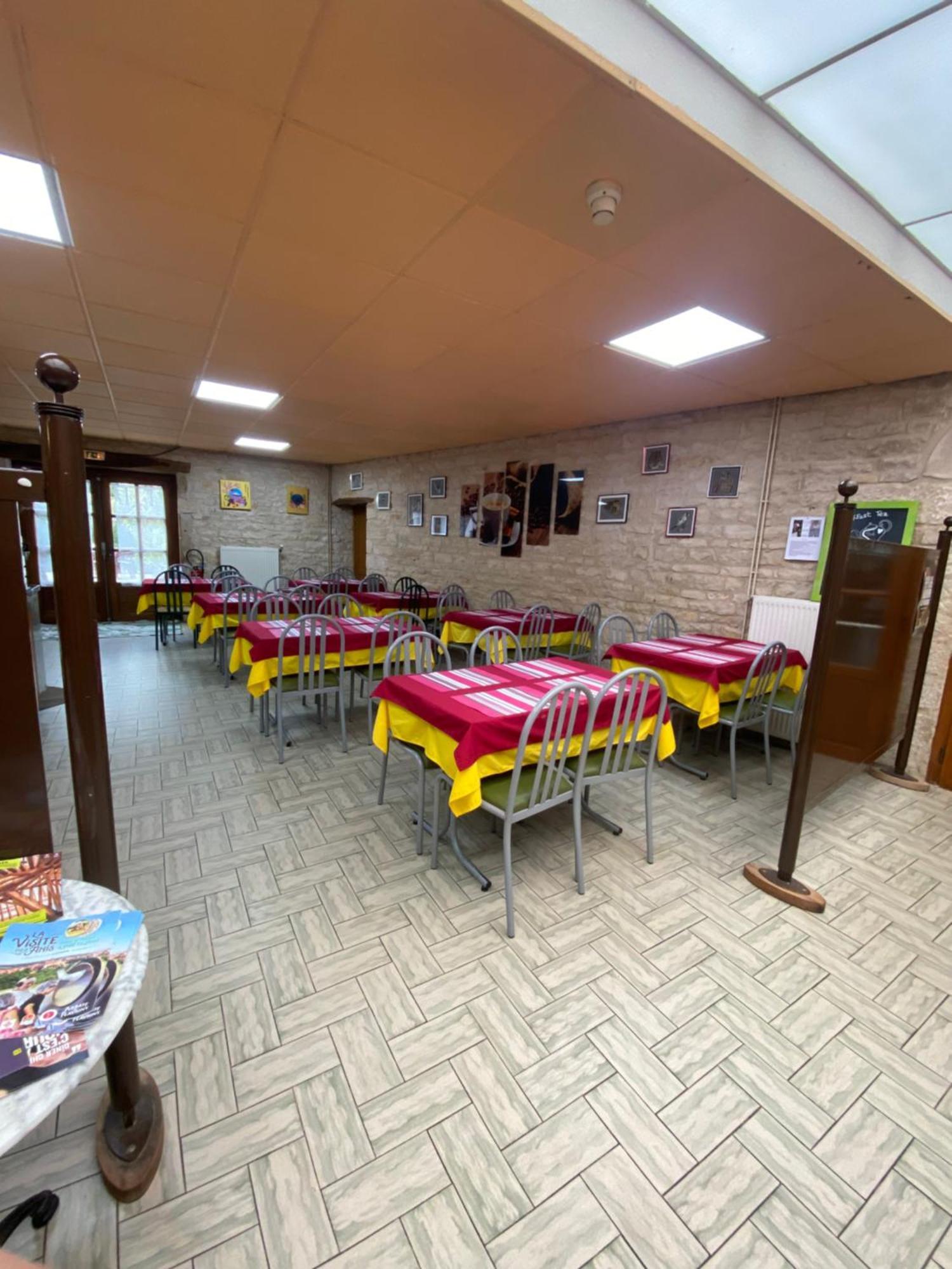 Hotel Restaurant La Place Malay  Екстер'єр фото