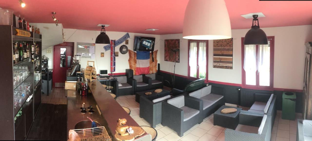Hotel Restaurant La Place Malay  Екстер'єр фото